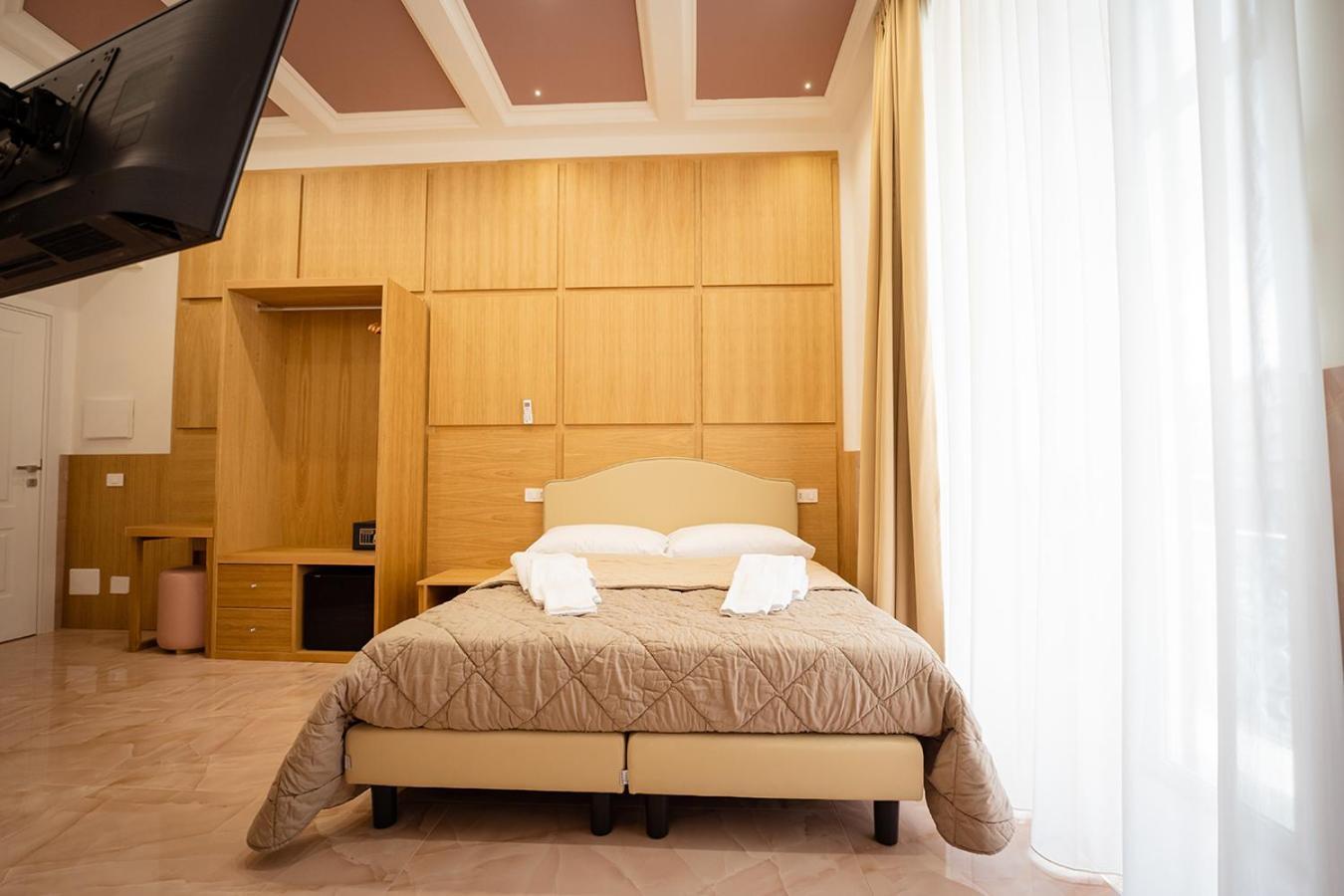 P.C. Boutique Medina H. Napoli Centro, By Clapa Group Hotel Exterior foto