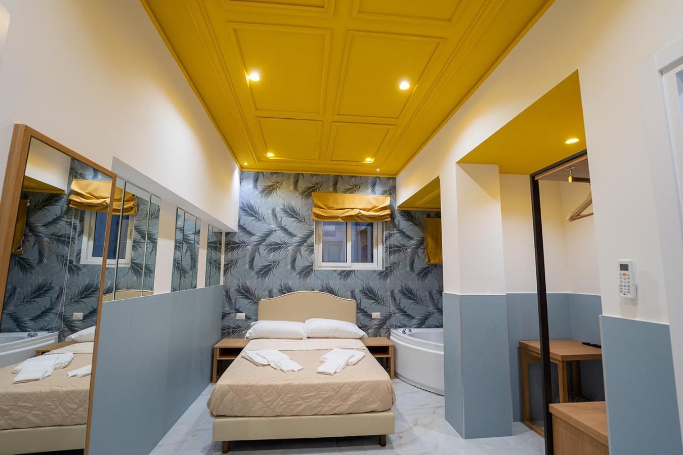 P.C. Boutique Medina H. Napoli Centro, By Clapa Group Hotel Exterior foto